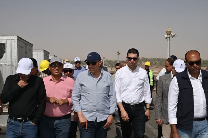 في ثاني أيام زيارته لأسوان.. وزير الري يتفقد أعمال صيانة خزان أسوان ويوجه بسرعة الإنجاز وفق الجداول الزمنية