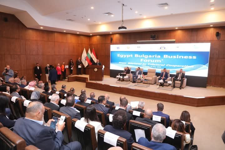كامل الوزير يدعو الشركاء في بلغاريا لإنشاء مصانع مشتركة في مصر تستهدف السوق الإفريقية