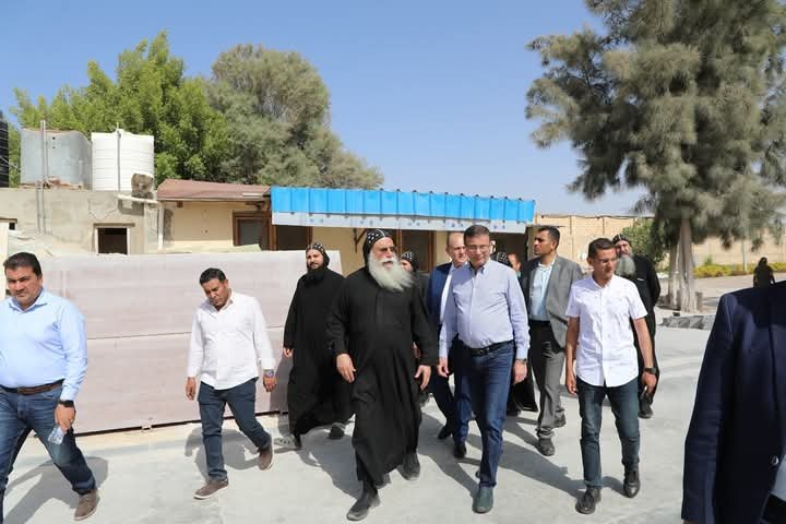 وزير الزراعة: مشروعات دير مارمينا نموذج متكامل للإنتاج الزراعي والحيواني والصناعي
