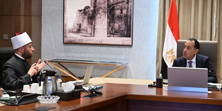 مدبولي يُوجه بإجراء حصر شامل ومُميكن لجميع أملاك هيئة الأوقاف.. وحصر الفرص الاستثمارية لطرحها على القطاع الخاص