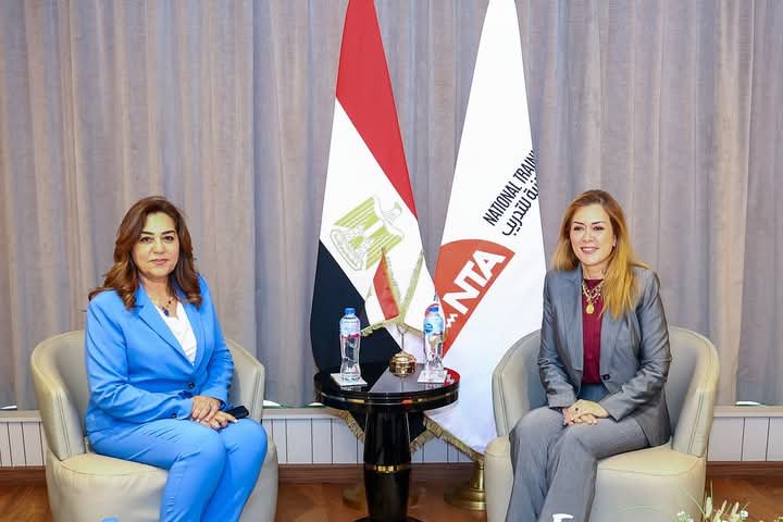 وزيرة التنمية المحلية تشارك في المقابلات الشخصية لبرنامج “المرأة تقود للتنفيذيات” بالأكاديمية الوطنية للتدريب