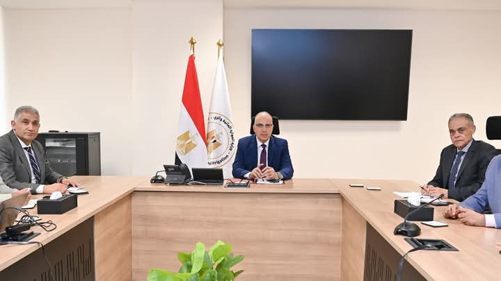 وزير الري: مشروع متكامل لإعادة تأهيل نظام الري في وادي النقرة بالتعاون مع صندوق المناخ الأخضر