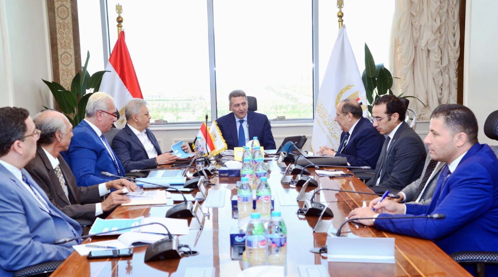 نائب وزير التموين يتابع استعدادات عيد الأضحى: مخزون استراتيجي آمن من اللحوم والدواجن وضخ مكثف بالمجمعات