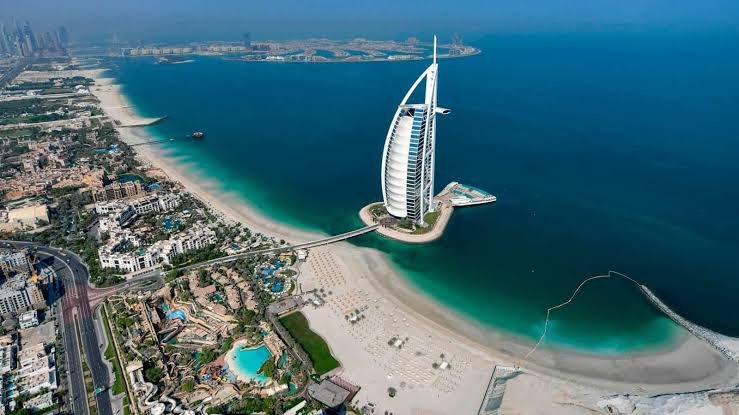 دبي تستقبل 7.15 مليون زائر دولي بأول 4 أشهر من 2025
