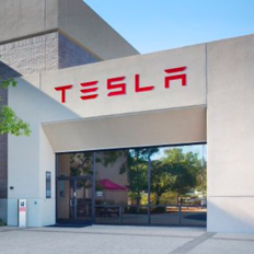 ويلز فارجو: سهم تسلا يواجه خطر الهبوط 60% وسط ضعف المبيعات