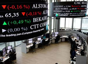 انخفاض الأسهم الأوروبية مع عزوف المستثمرين عن المخاطرة