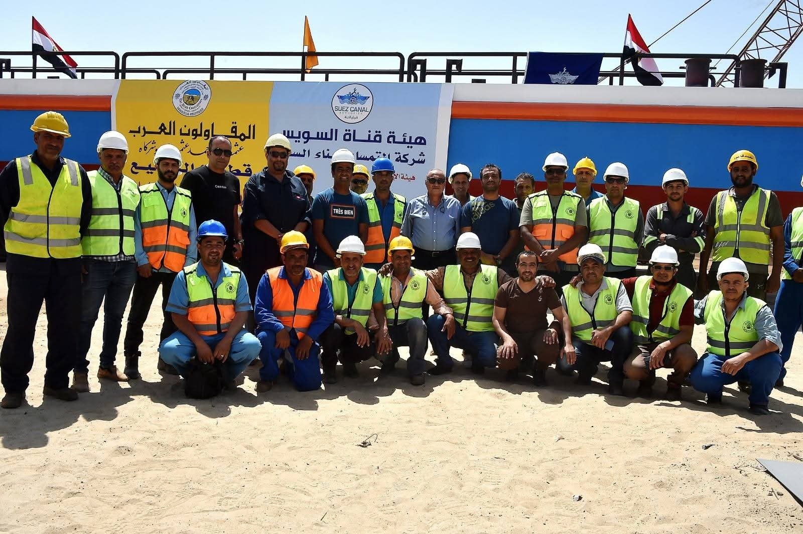 المقاولون العرب تنجح في إنشاء وتدشين أولى بنتونات الكباري العائمة باستخدام الوسائد الهوائية