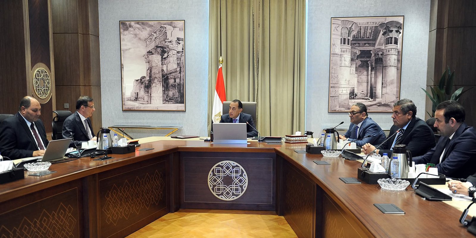 مدبولي يتابع إجراءات زيادة المعروض من اللحوم الحمراء ويوجه بإنشاء مصنع وطني لألبان الأطفال