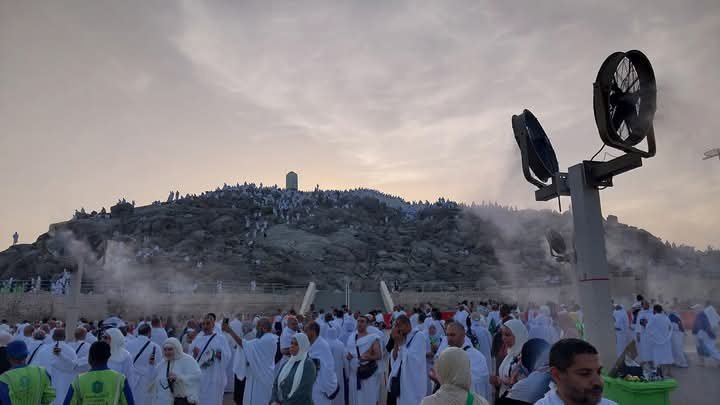 “السياحة والآثار”: نجاح نفرة حجاج السياحة إلى مزدلفة وبدء رمي الجمرات بمشعر منى