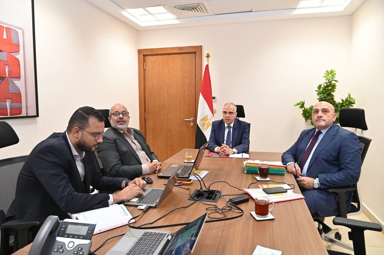 وزير الري يتابع مشروعات حماية الشواطئ شمال مصر.. وطرح عمليات جديدة بالإسكندرية ودمياط وكفر الشيخ