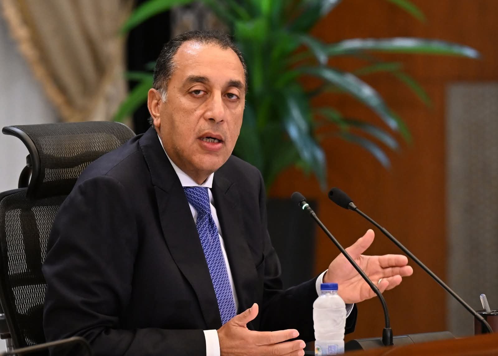 رئيس الوزراء يُشكل لجنة أزمات لمتابعة تداعيات العمليات العسكرية بين إيران وإسرائيل