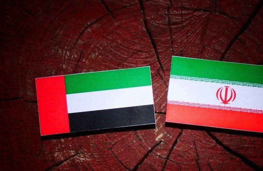 رئيس الإمارات يعرب لنظيره الإيراني عن تضامن بلاده مع طهران