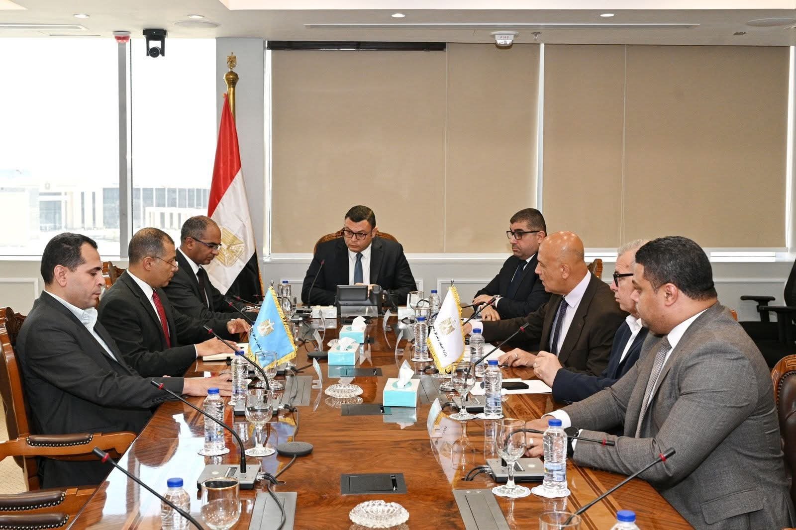 وزير الإسكان يتابع موقف منظومة الصرف الصحي بمدن شرق القاهرة والمستهدف تنفيذه حتى 2030