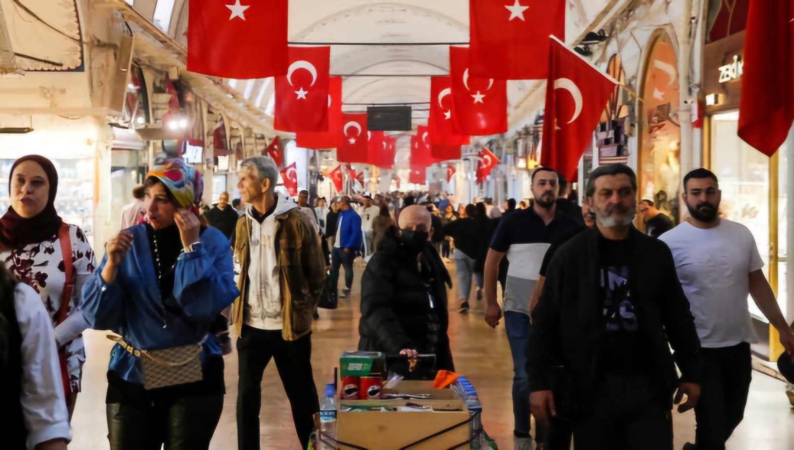 البطالة في تركيا تنخفض إلى 8.4% في مايو