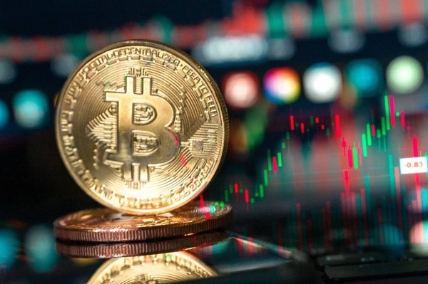 بعد صعودها التاريخي.. مجلس النواب الأميركي يحضر لدعم بتكوين عبر مشروعات قوانين للأصول المشفرة