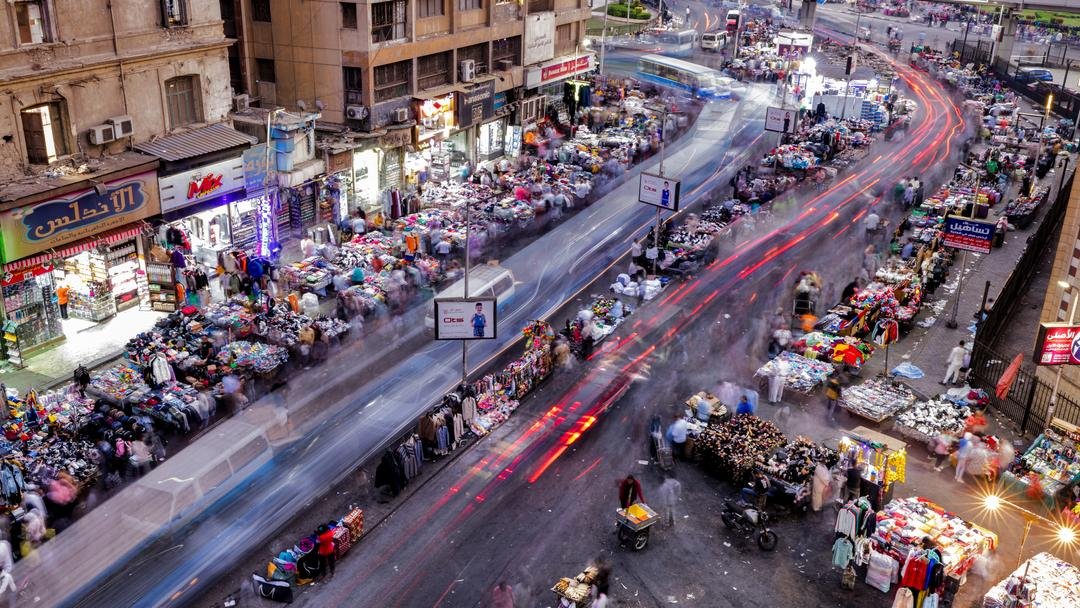 القطاع غير النفطي في مصر ينكمش بوتيرة أسرع خلال يونيو وسط ضعف الطلب