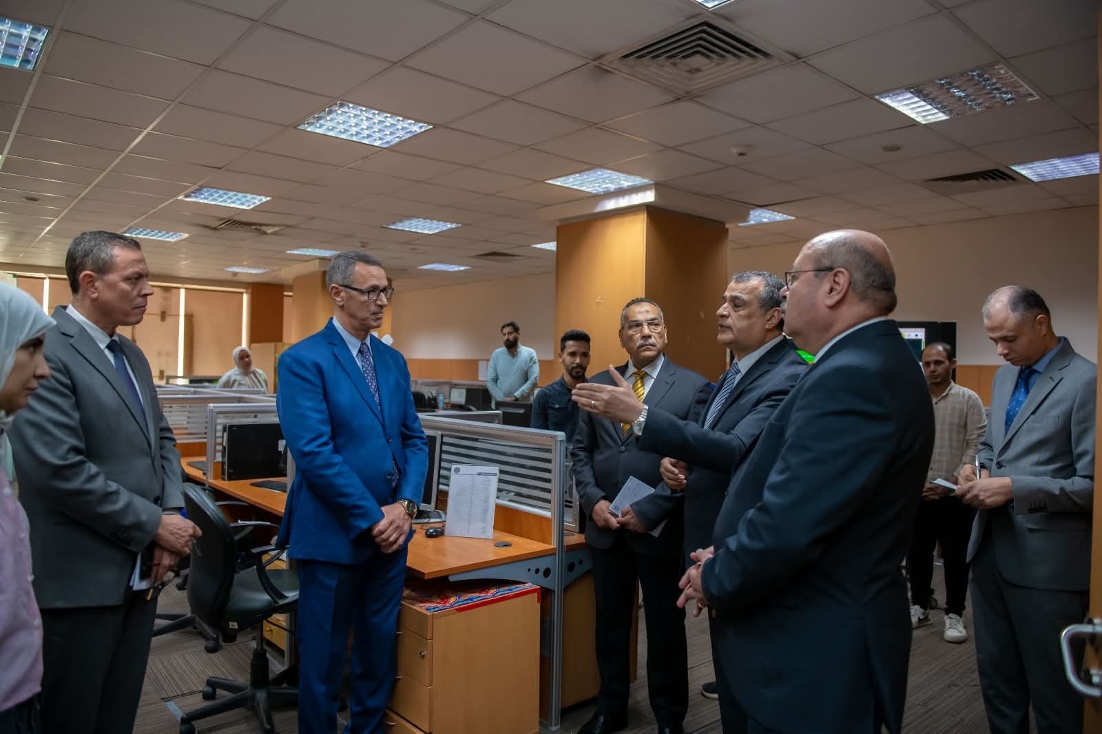 وزير الدولة للإنتاج الحربي يتفقد شركة TUYA Technology لنظم المعلومات والحلول الرقمية