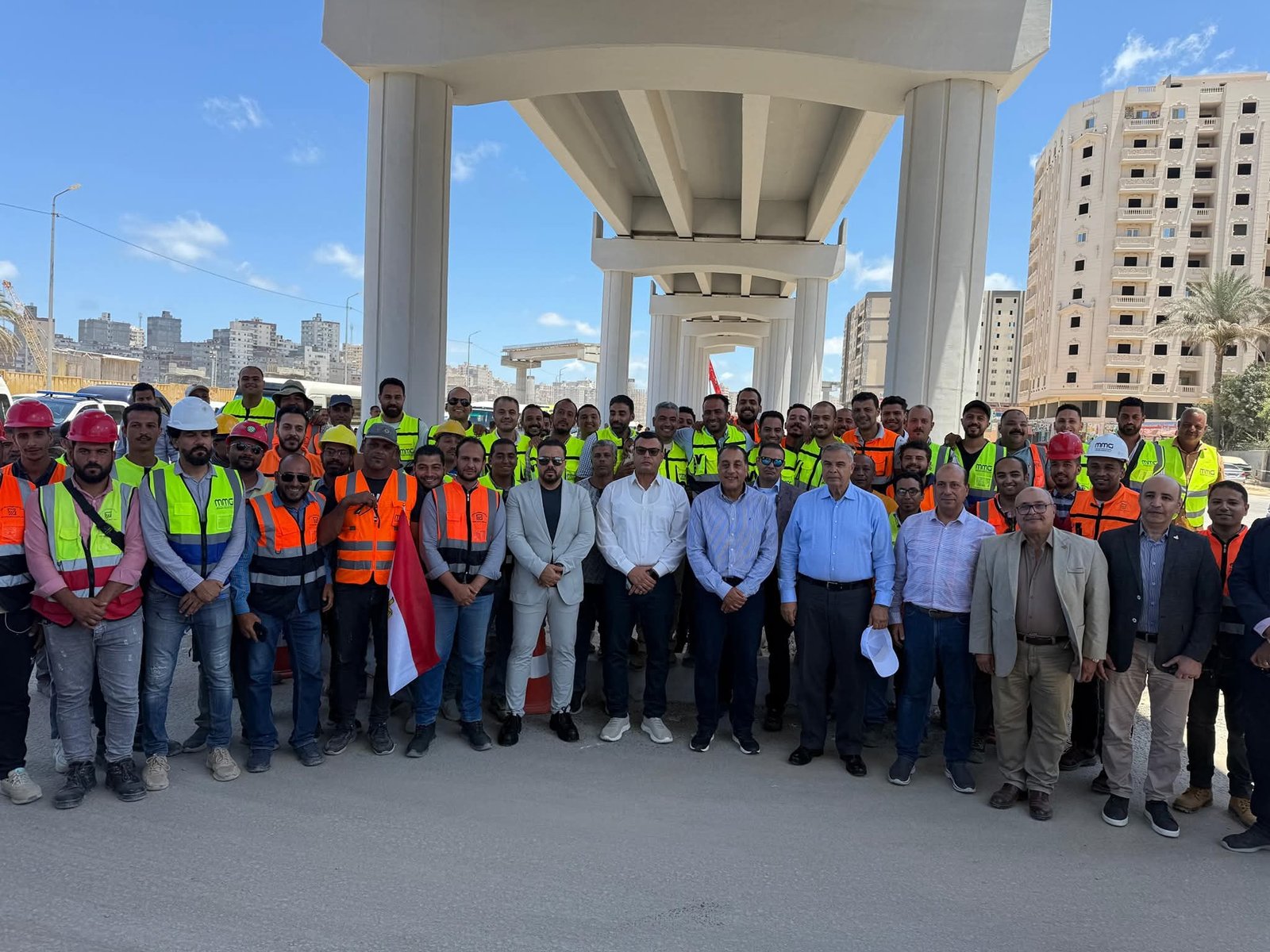 رئيس الوزراء يتفقد مشروع إنشاء محور السادات “كوبري 45” بالإسكندرية