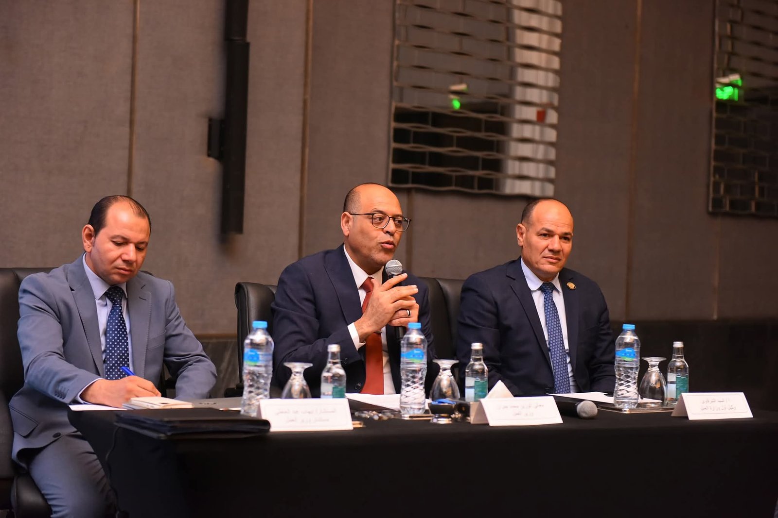 وزير العمل: قانون العمل الجديد يُحقق العدالة والتوزان بين صاحب العمل والعامل في “بيئة لائقة”