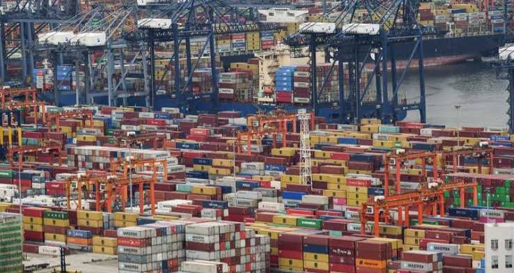 صادرات تايوان ترتفع 33.7% على أساس سنوي خلال يونيو 2025