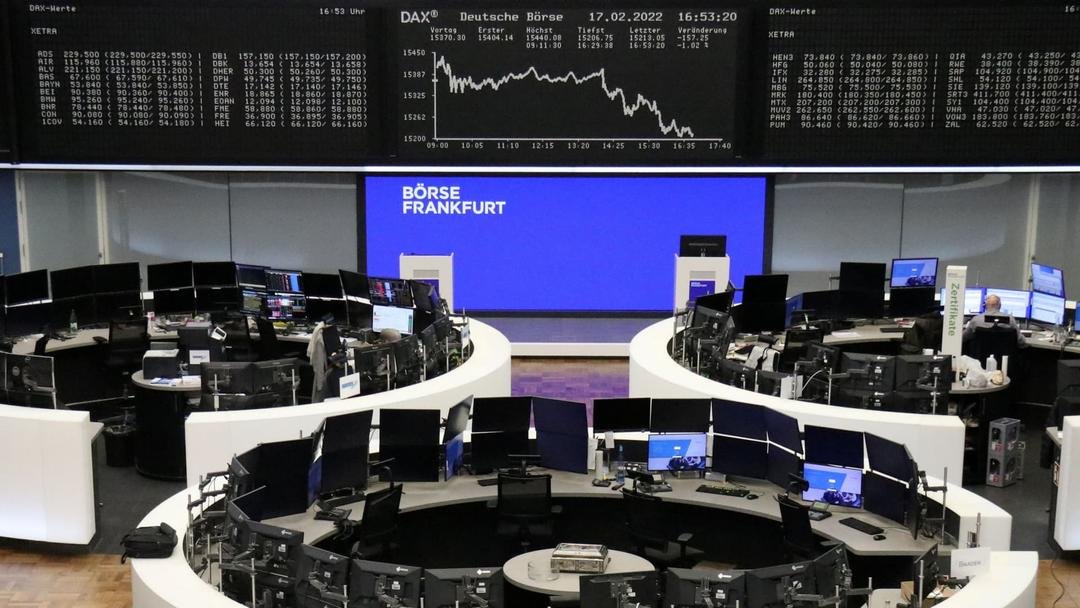 الأسواق الأوروبية تنتعش مع تفاؤل بإنهاء إغلاق الحكومة الأميركية