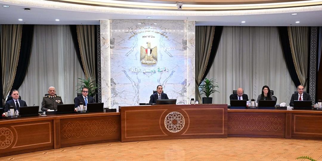 مجلس الوزراء المصري يوافق على استكمال إجراءات طرح محطات كهرباء جبل الزيت