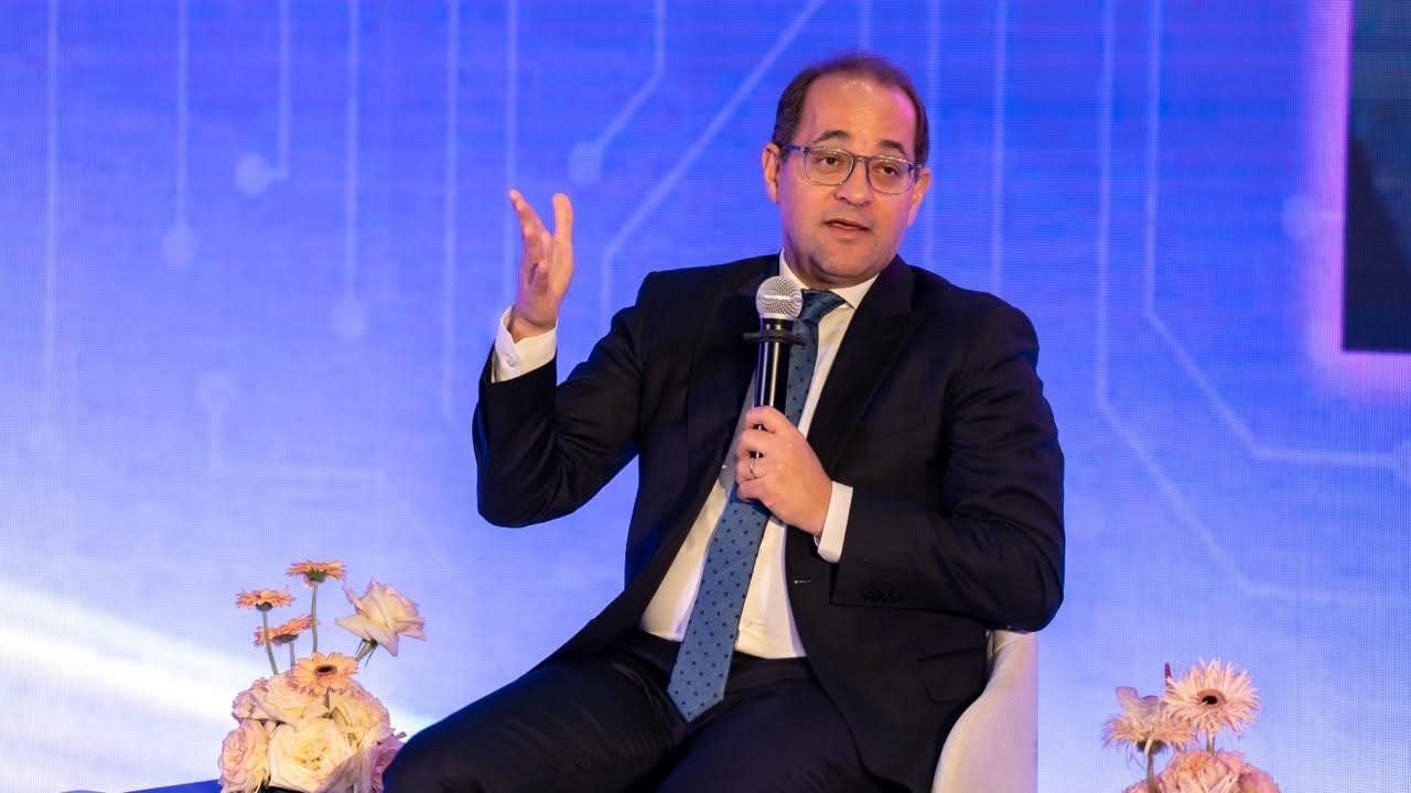وزير المالية: نستهدف إقرار استراتيجية متكاملة للتواصل مع الشباب