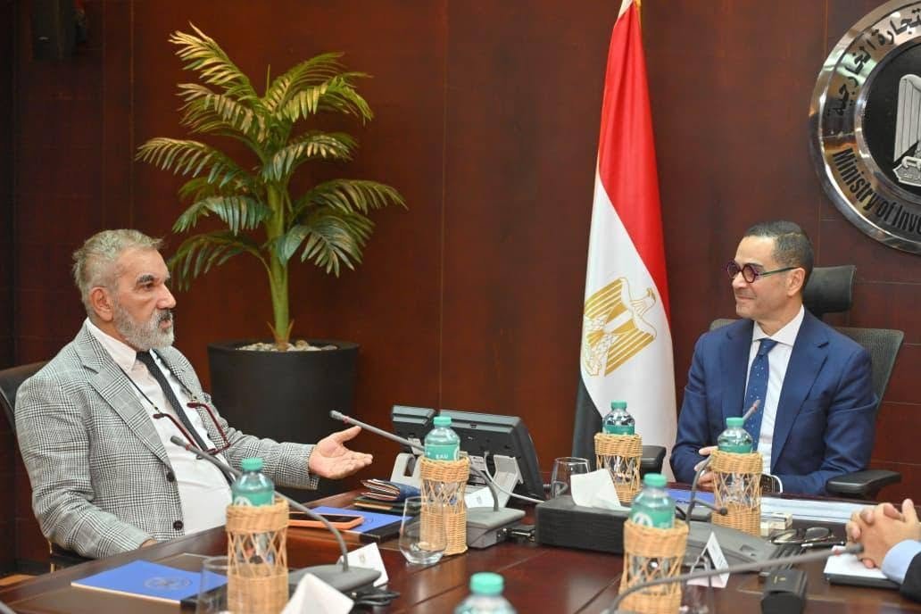 وزير الاستثمار والتجارة الخارجية يلتقي مسؤولي شركة Bonny socks التركية