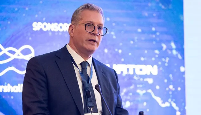 وزير البترول يعقد اجتماعًا موسعًا لمتابعة وتعجيل مشروعات زيادة إنتاج الغاز خلال العام الجديد