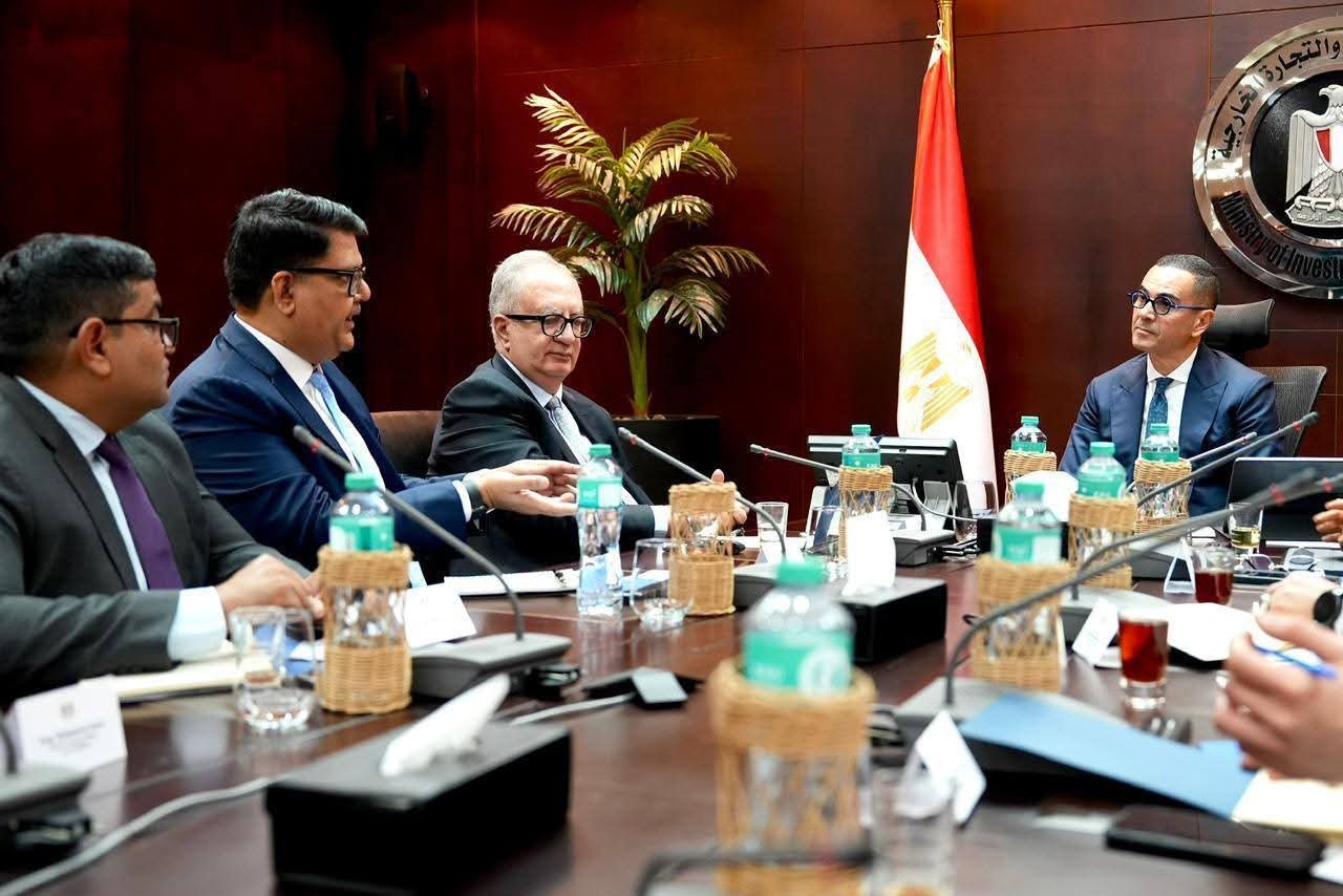 الخطيب يبحث مع «إيفولف» و«ستونيكس» خطط التوسع في سوق الذهب بمصر