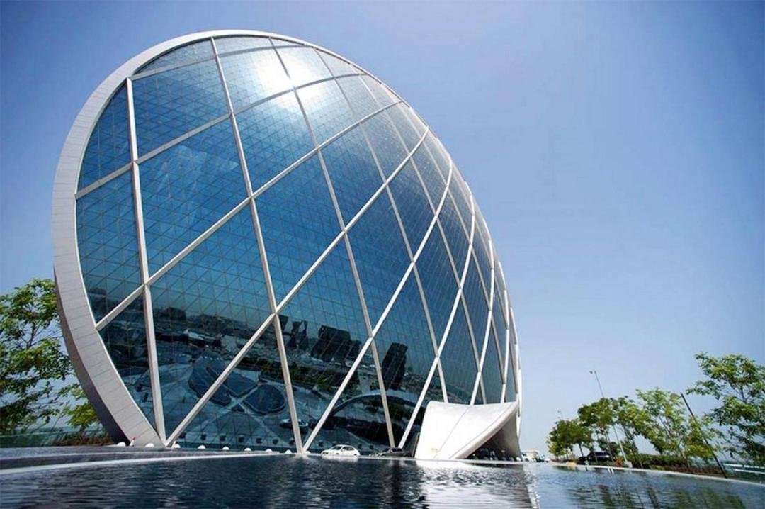 الدار العقارية الإماراتية ترسي عقود مشاريع تطويرية بقيمة 66 مليار درهم في 2025