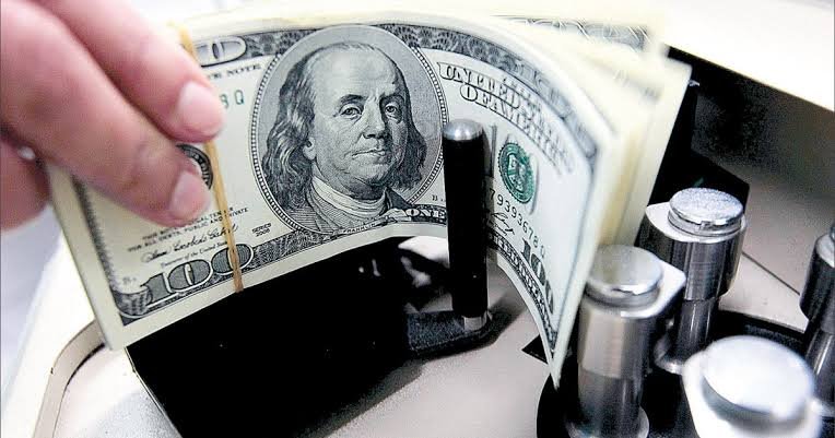 بنك قطر الوطني: الدولار الأميركي يتجه نحو مستويات أكثر اعتدالاً خلال 2026