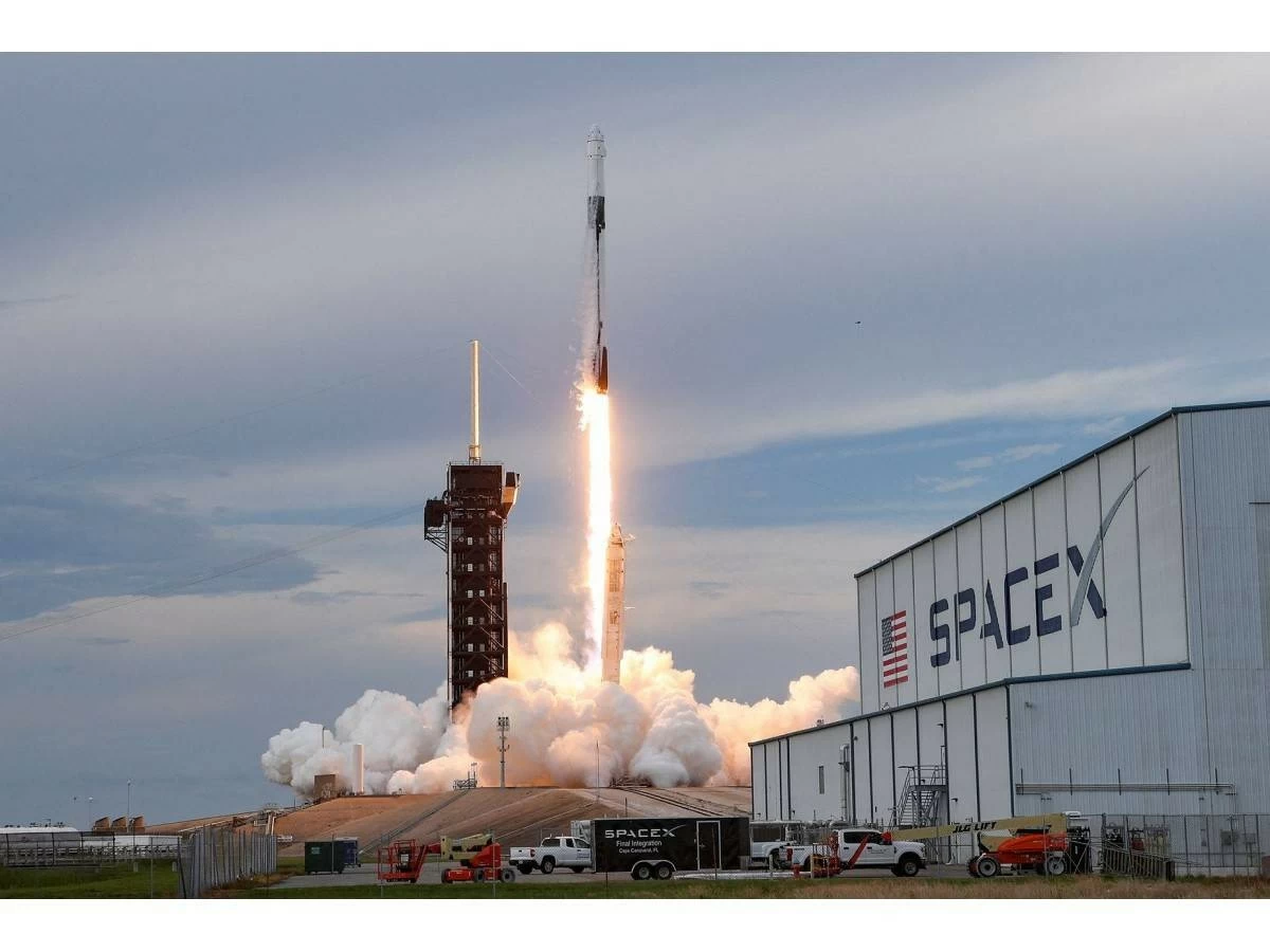 سبيس إكس تمنع روسيا من الاستفادة بخدمة ستارلينك