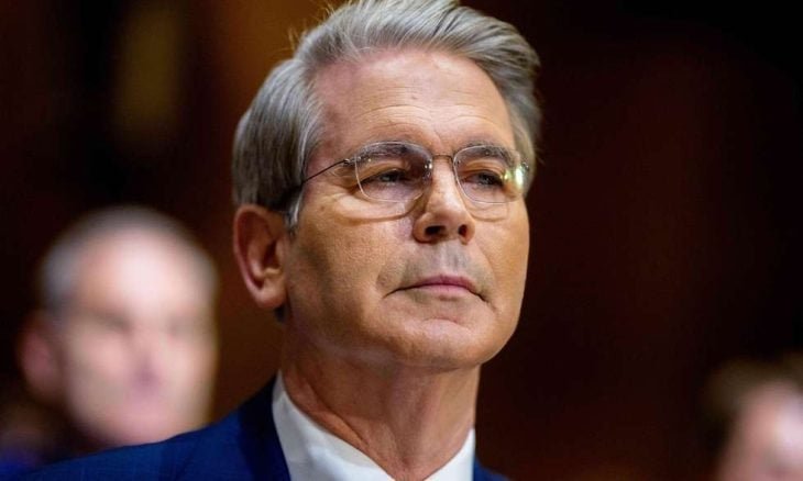 وزير الخزانة الأمريكي: قد نرفع العقوبات عن مزيد من النفط الروسي