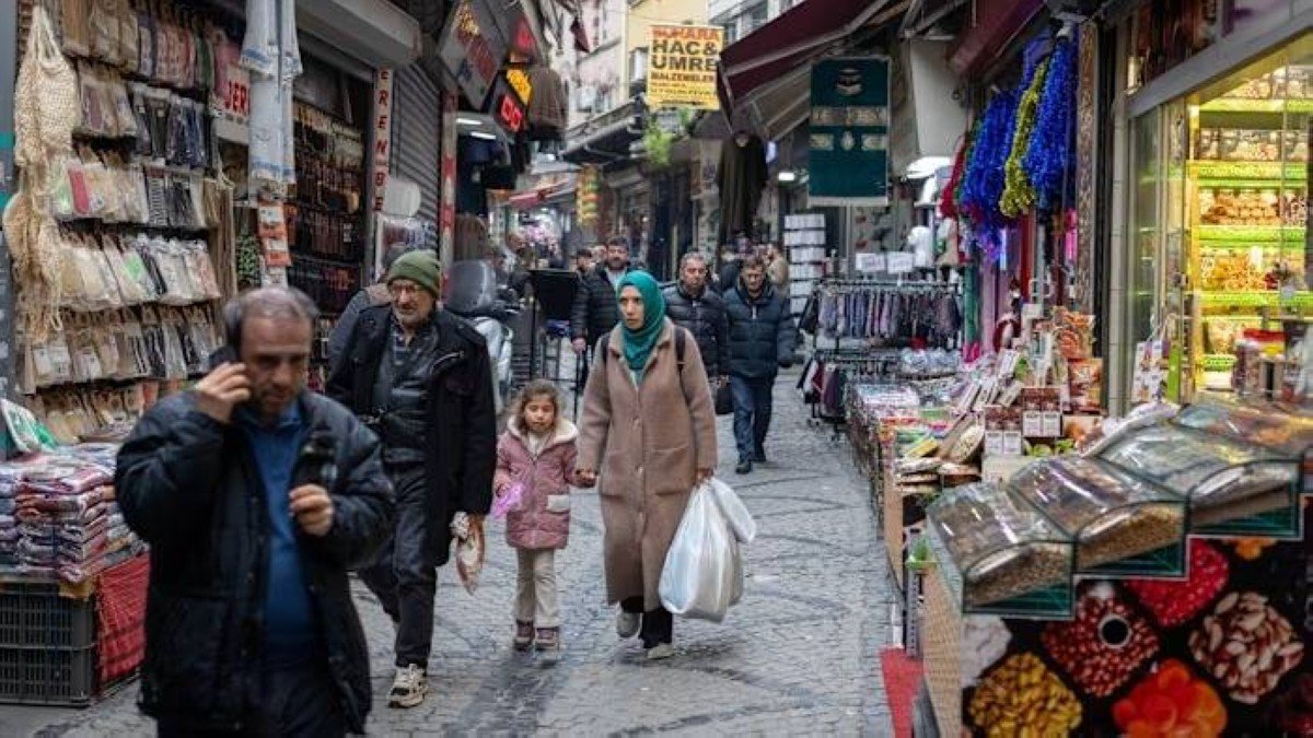 تركيا تصرف 45 مليار دولار من احتياطياتها لدعم الاقتصاد بعد اندلاع حرب إيران