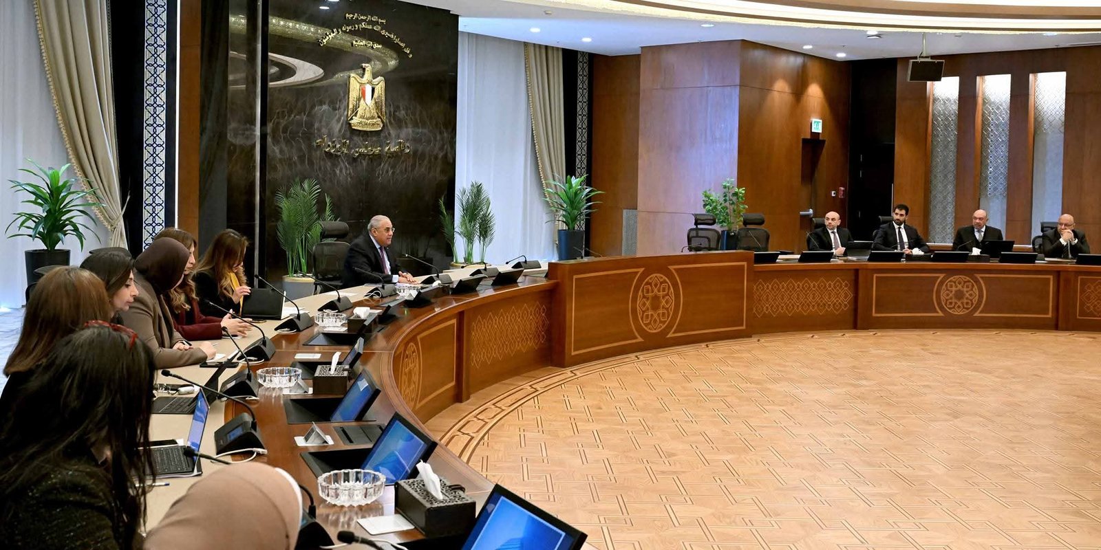 اللجنة الحكومية توافق على الأسس المالية لدراسة القيمة العادلة لبنك القاهرة تمهيدًا لطرحه في البورصة