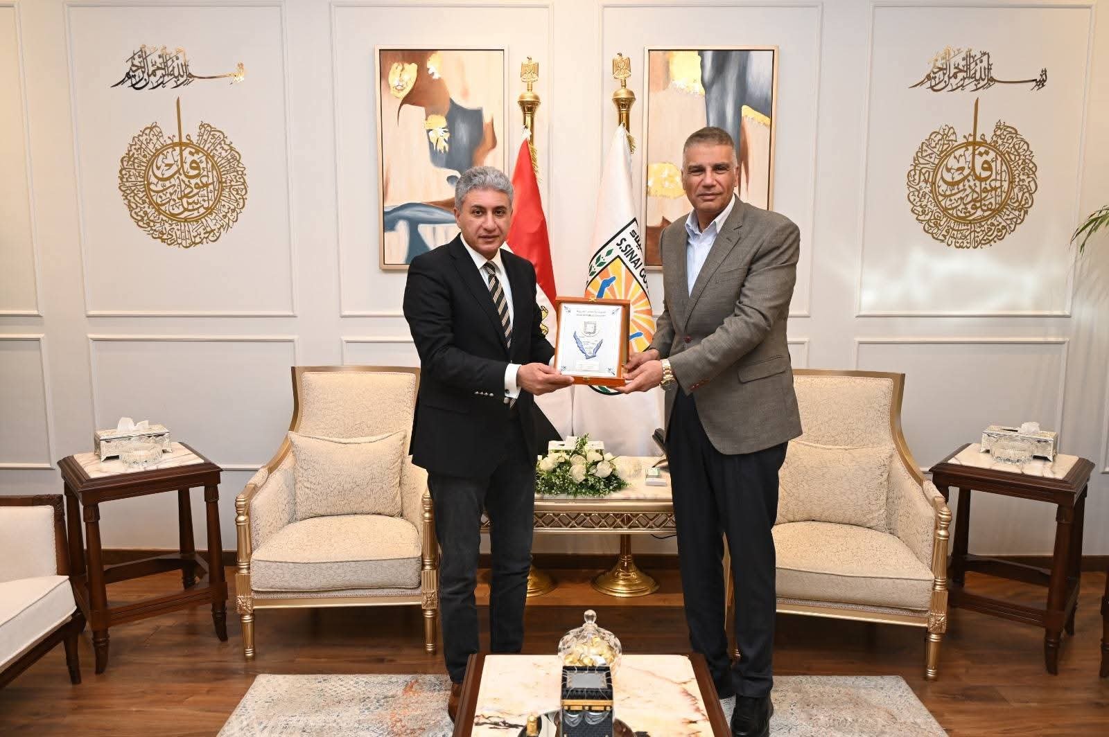 وزير السياحة يلتقي بمحافظ جنوب سيناء لبحث سبل تعزيز التعاون لدعم القطاع السياحي