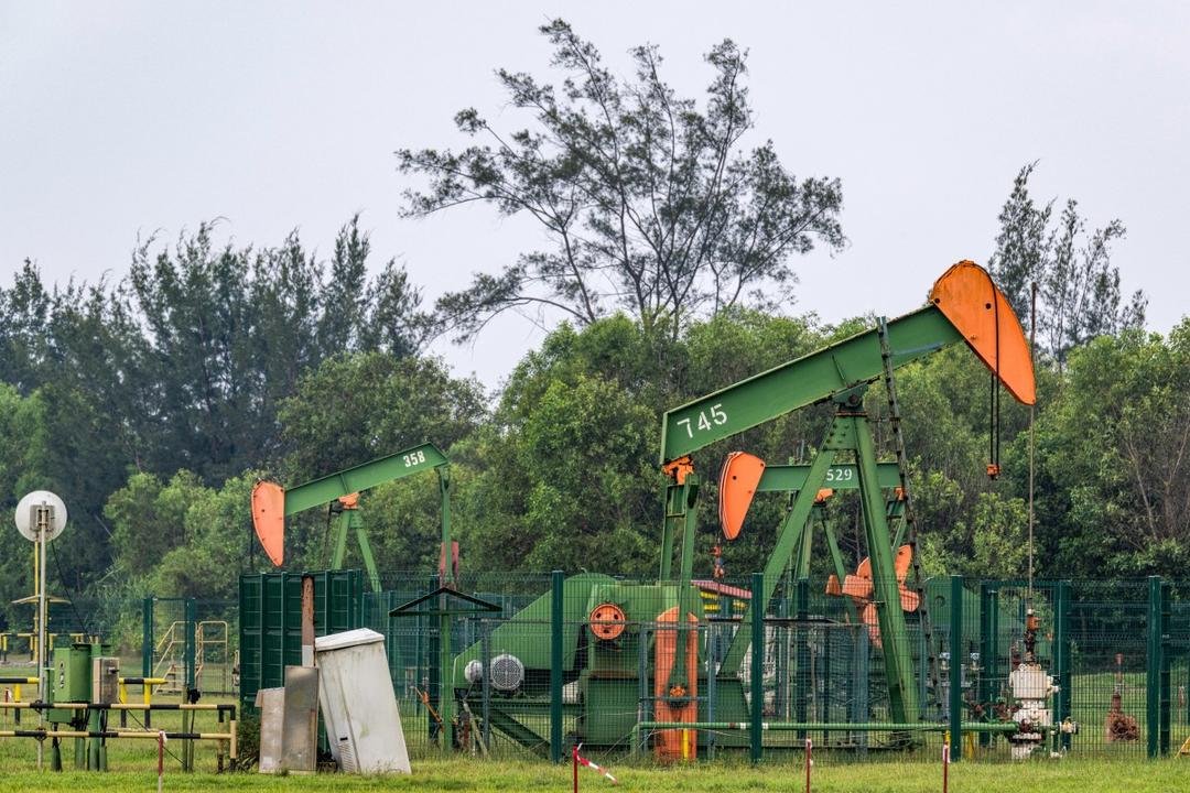 برنت يتجاوز 100 دولار مجددًا وسط مخاوف اضطراب الإمدادات