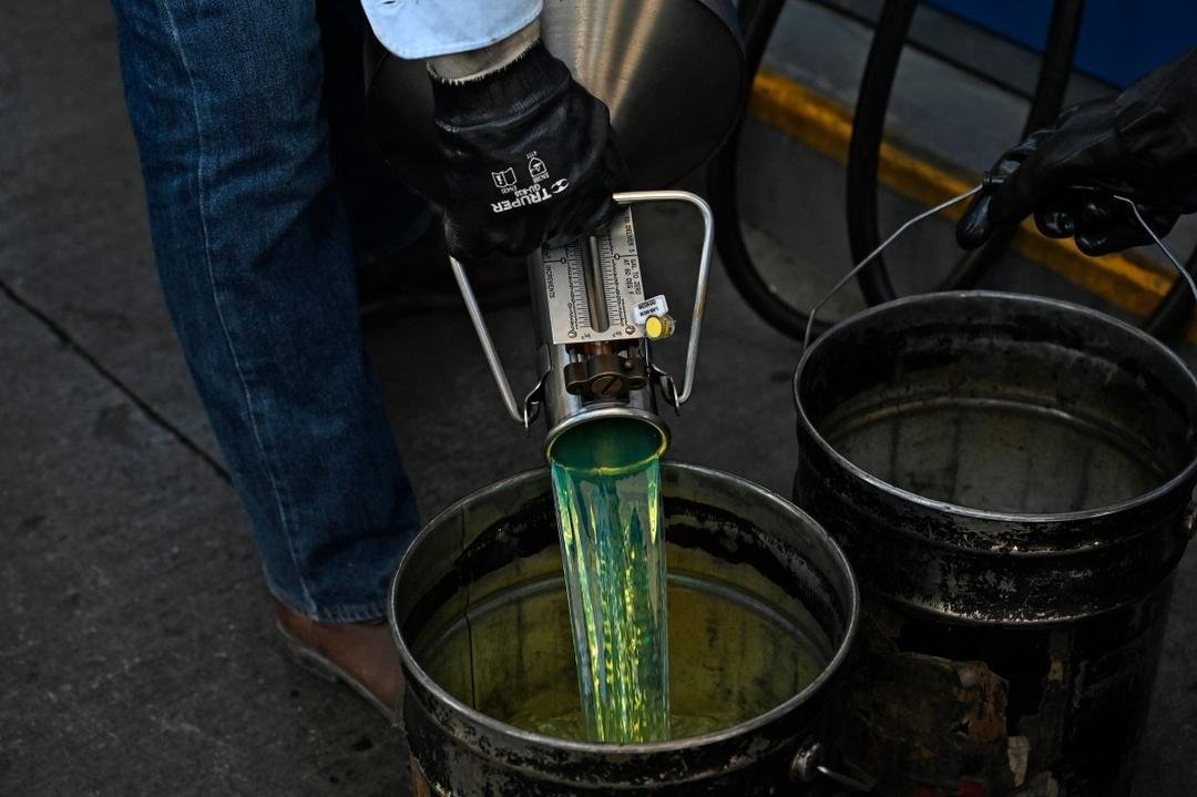 أسعار البنزين في الولايات المتحدة ترتفع إلى أعلى مستوى منذ 2024