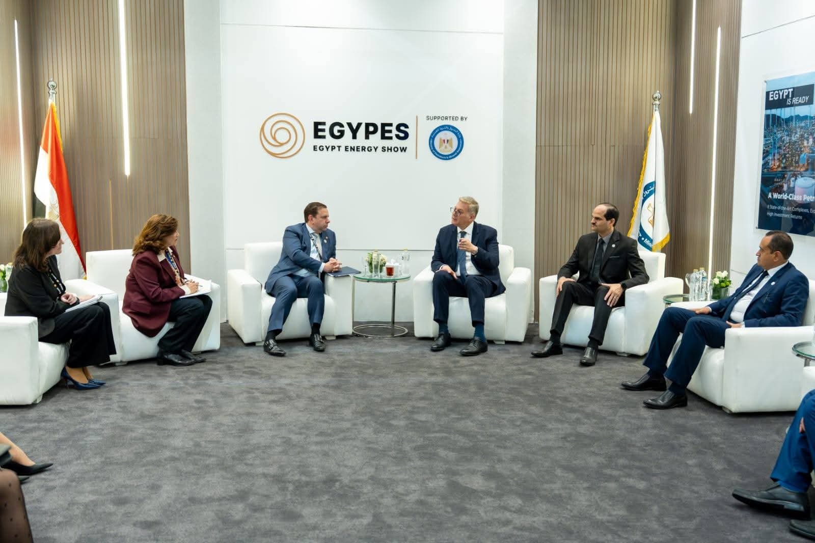 وزير البترول: برنامج طموح لشركة شل لتسريع وتيرة الاستكشاف والإنتاج للغاز المصري