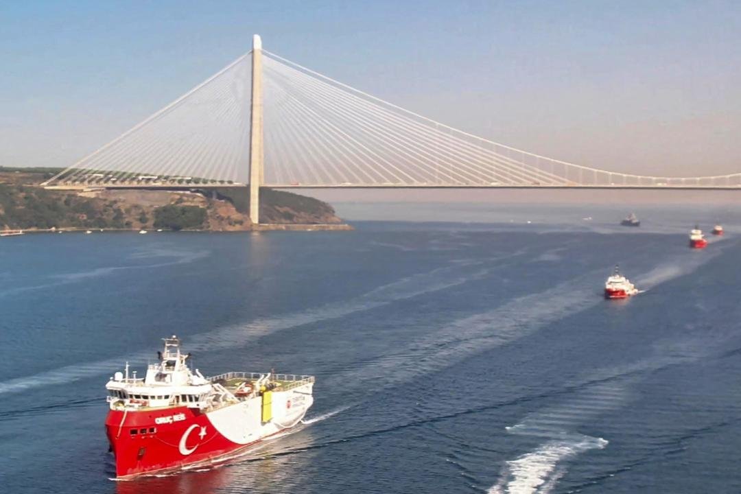 تركيا ترفع إنتاج الطاقة الكهرومائية 40% في مارس وتزيد أسعار الكهرباء