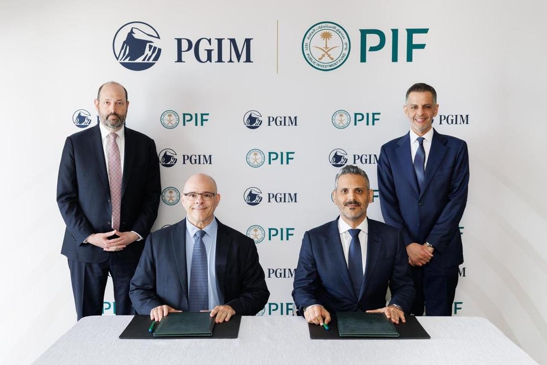 صندوق الاستثمارات العامة السعودي يوقّع مذكرات تفاهم مع شركات إدارة الأصول في قمة FII ميامي