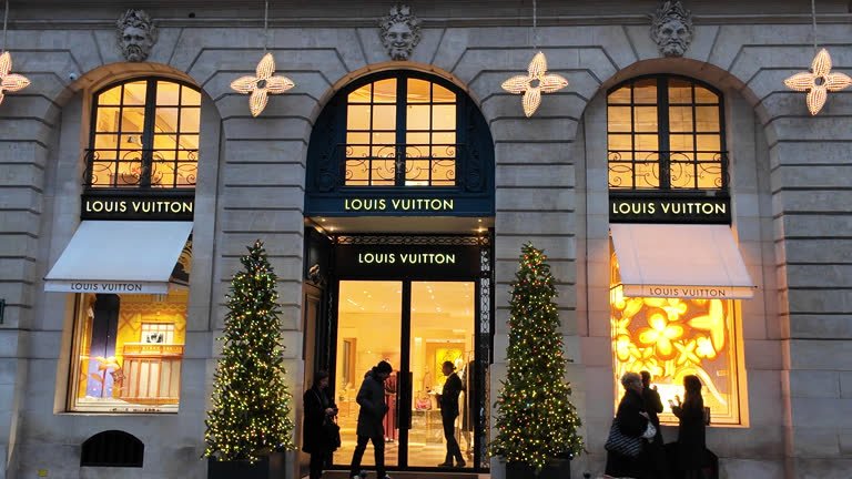 LVMH يسجّل أسوأ بداية عام في تاريخه